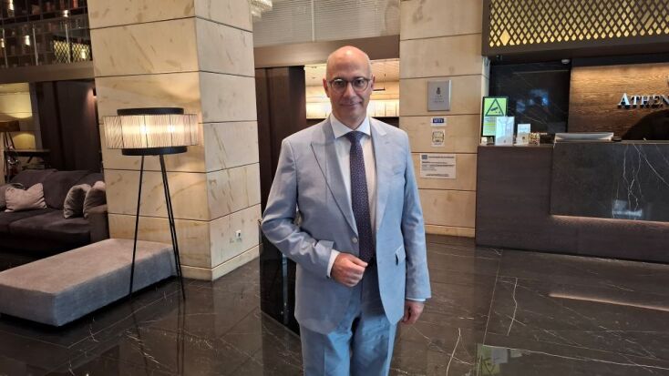 Ντίτερ Μπρόερινγκ: Ο χειρουργός που φέρνει τη ρομποτική επανάσταση στις μεταμοσχεύσεις ήπατος