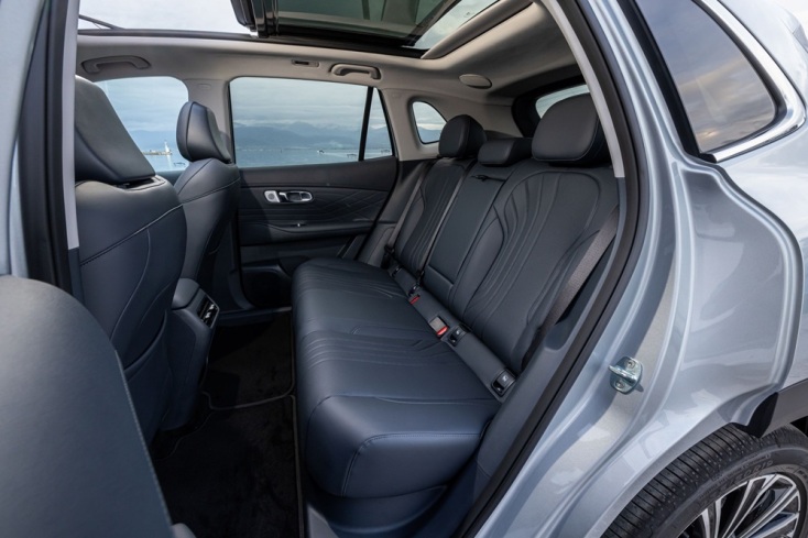 Το Geely Starray EM-i είναι ένα Plug-in Hybrid D-SUV με εξαιρετική πολυτέλεια, υψηλή τεχνολογία, και μεγάλες ανέσεις 