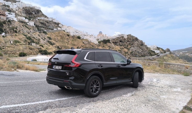 Οδηγούμε το αυτοφορτιζόμενο Honda CR-V στην πιο ώριμη εκδοχή του