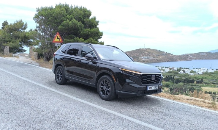 Οδηγούμε το αυτοφορτιζόμενο Honda CR-V στην πιο ώριμη εκδοχή του