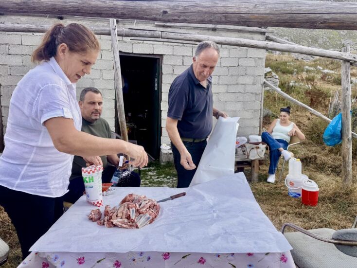 Μαγειρέματα της φωτιάς με Ορεινό Ηπείρου στις κορφές των Τζουμέρκων