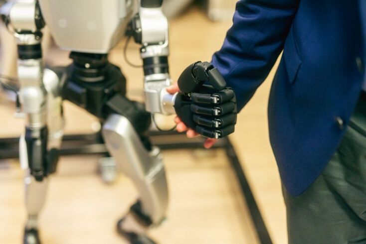 Μέσα στο EY Robotics Lab: Όταν η τεχνητή νοημοσύνη αποκτά χέρια και πόδια