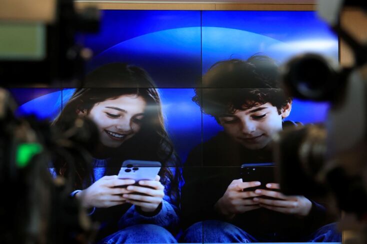 Τέλος τα social media για παιδιά κάτω των 15 ετών: Τι αλλάζει από την 1η Ιανουαρίου 2027