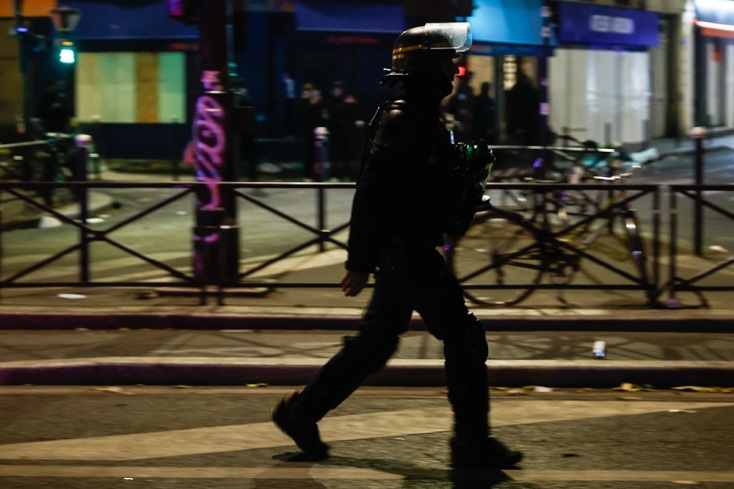 Liberté, Égalité, Ακρίβεια