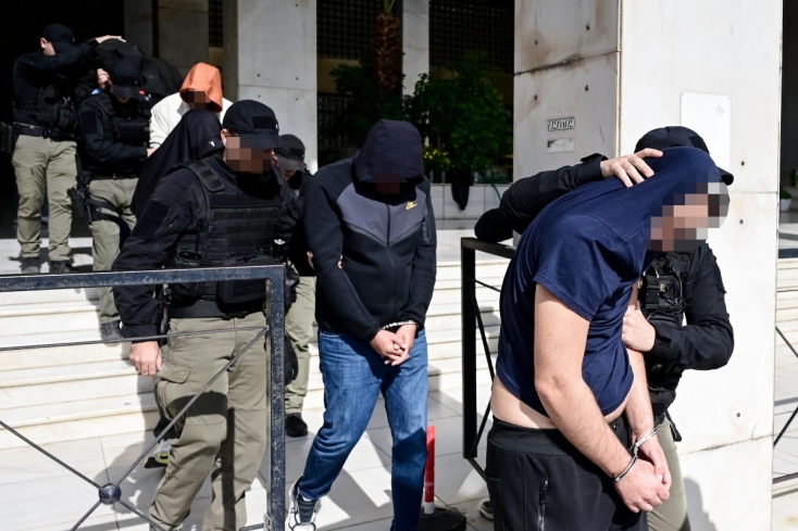 Ξέπλυμα μαύρου χρήματος: Τι αποκαλύπτουν «Pizza Fan» και «Χωριάτικο» — Από το Ντουμπάι στα Τίρανα