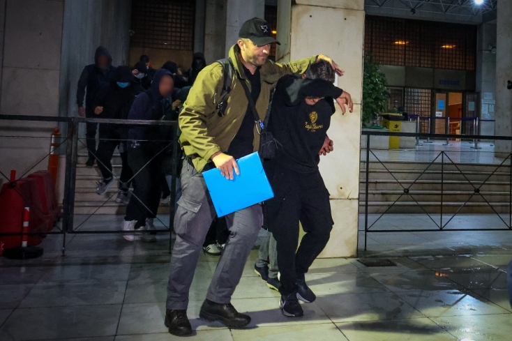 Ξέπλυμα μαύρου χρήματος: Τι αποκαλύπτουν «Pizza Fan» και «Χωριάτικο» — Από το Ντουμπάι στα Τίρανα