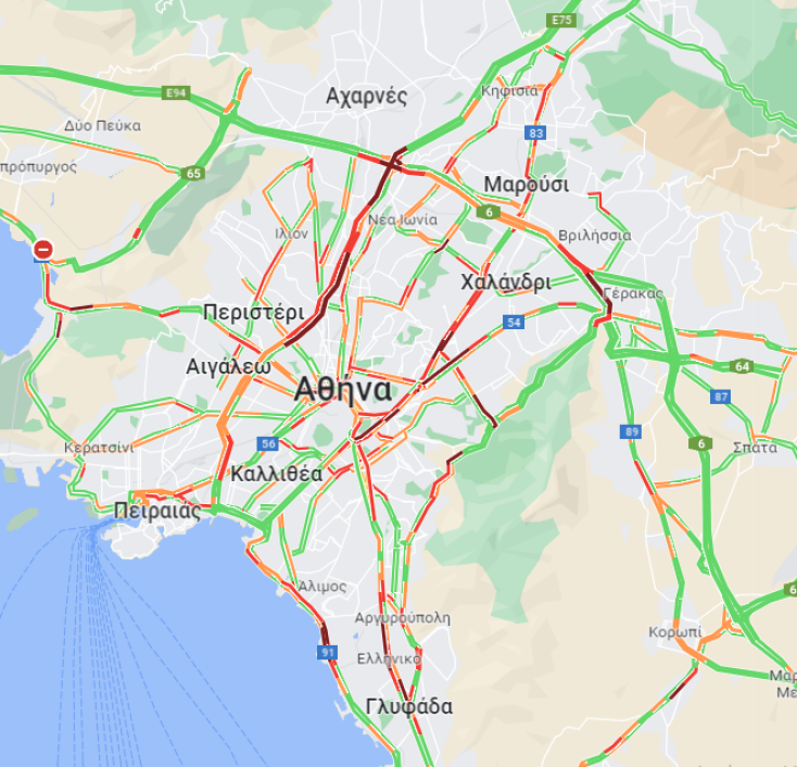 Παραμένει το μποτιλιάρισμα στον Κηφισό - Προβλήματα σε Αττική οδό, Κηφισίας, Βουλιαγμένης και Παραλιακή