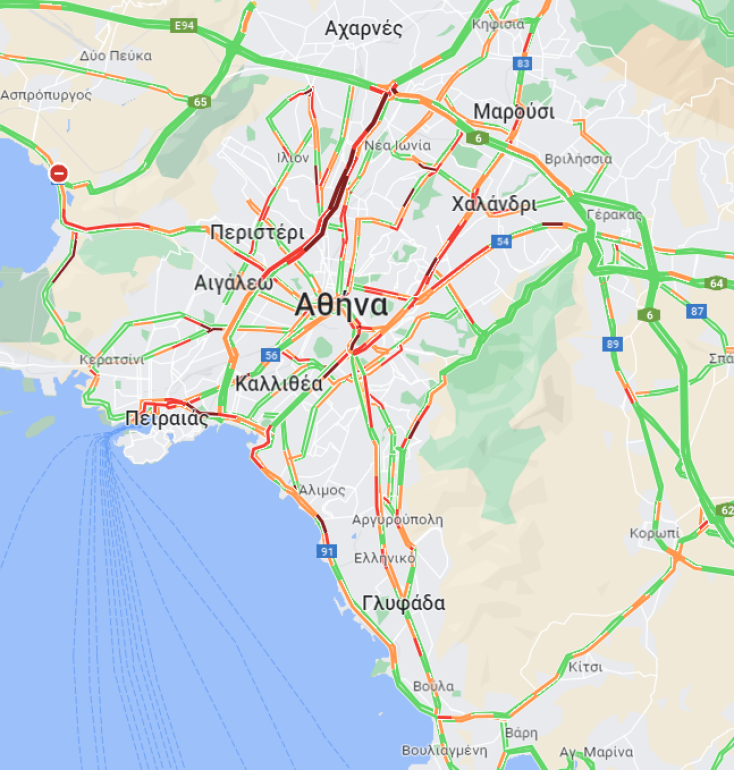 Στα «κόκκινα» ο Κηφισός, προβλήματα σε Παραλιακή και Μεσογείων