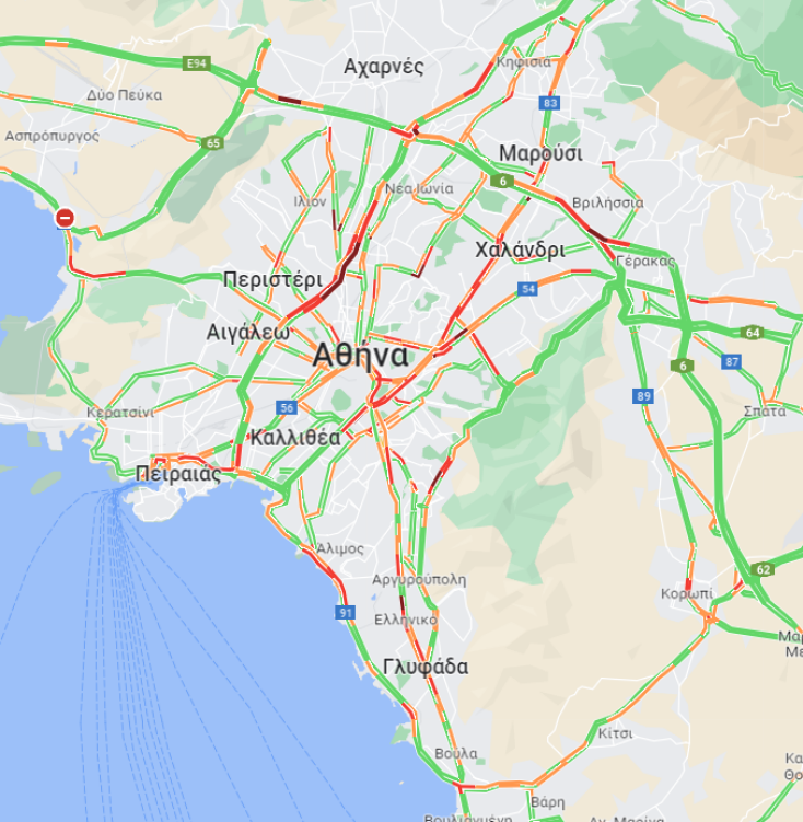 «Σημειωτόν» η κίνηση στον Κηφισό - Δυσκολίες σε Λεωφόρο Αθηνών και Παραλιακή