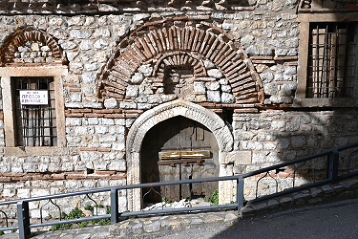 Υπουργείο Πολιτισμού: Συντήρηση και ανάδειξη μνημείων στην Καστοριά - Τι αλλάζει σε Μονή Παναγίας Μαυριώτισσας και Μεντρεσέ.