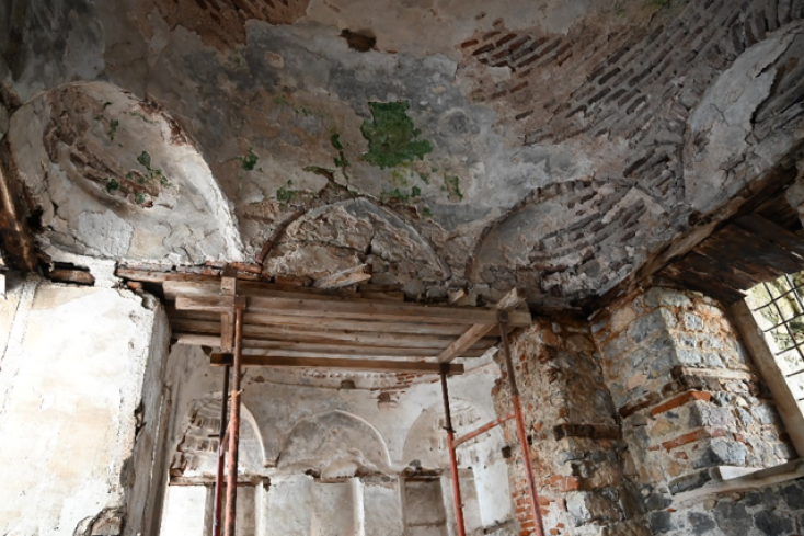 Υπουργείο Πολιτισμού: Συντήρηση και ανάδειξη μνημείων στην Καστοριά - Τι αλλάζει σε Μονή Παναγίας Μαυριώτισσας και Μεντρεσέ.