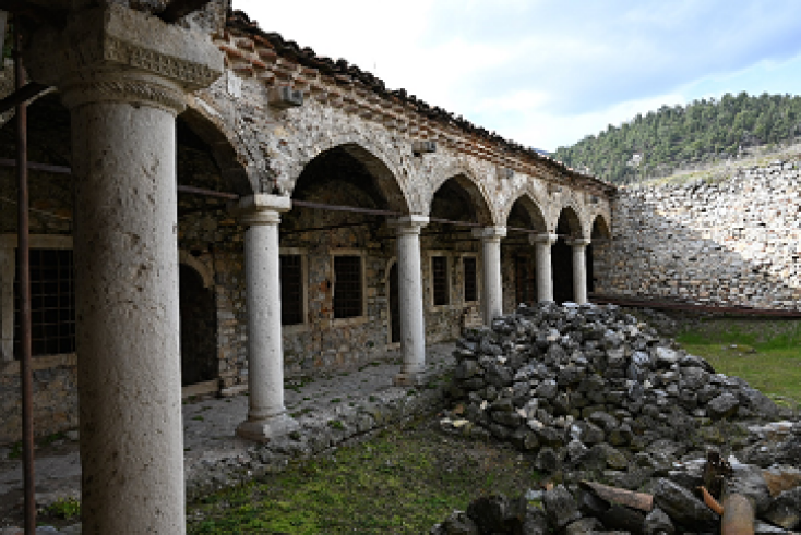 Υπουργείο Πολιτισμού: Συντήρηση και ανάδειξη μνημείων στην Καστοριά - Τι αλλάζει σε Μονή Παναγίας Μαυριώτισσας και Μεντρεσέ.