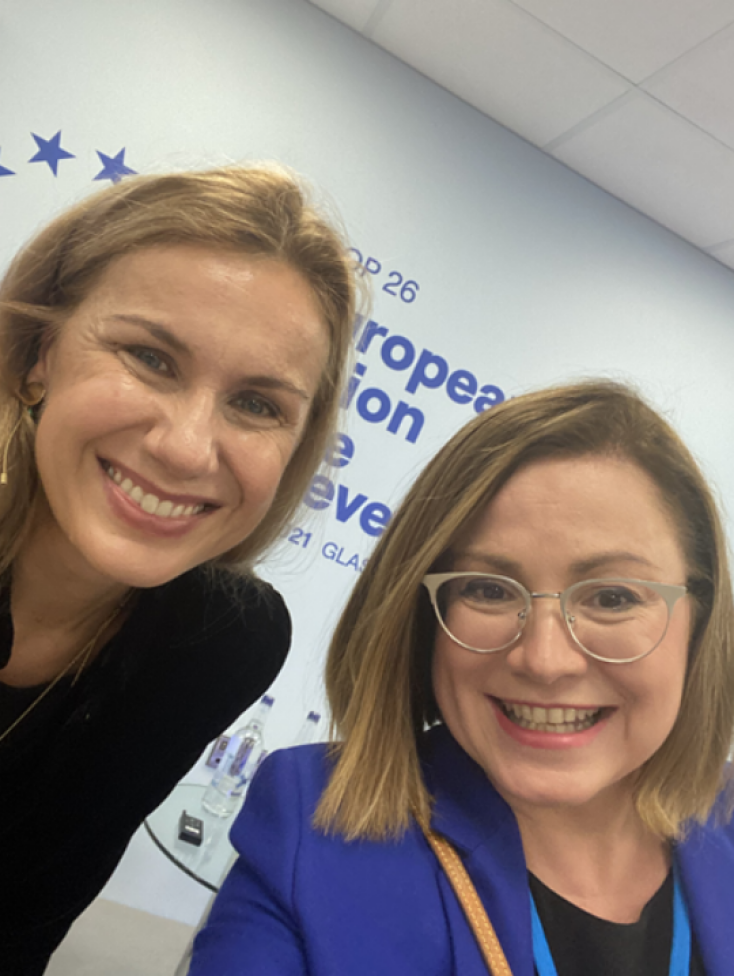 Η Ελληνίδα ευρωβουλεύτρια, Μαρία Σπυράκη, την Επίτροπο  αρμόδια για την Ενέργεια, Καντρι Σίμσον