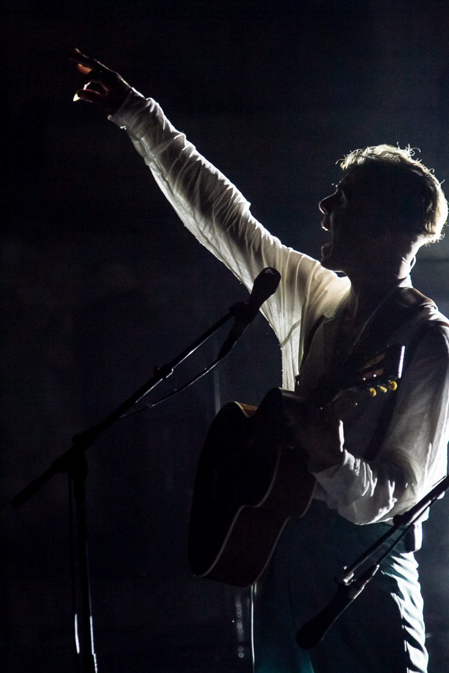 Φωτορεπορτάζ από τη συναυλία του Asaf Avidan στην Αθήνα, στο Ωδείο Ηρώδου Αττικού, την Πέμπτη 22 Σεπτεμβρίου 2022