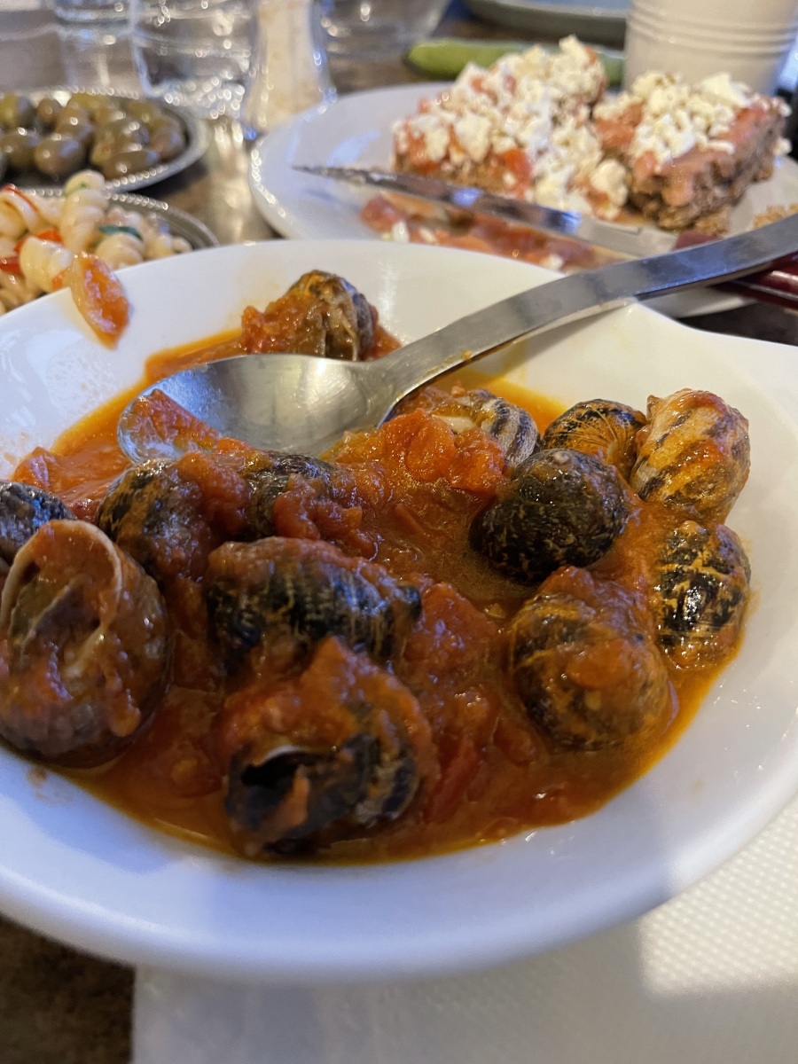 Οδοιπορικό στο χωριό Πλάκα, στη Σπιναλόγκα, εκεί που γυρίστηκε η τηλεοπτική σειρά «Το Νησί»