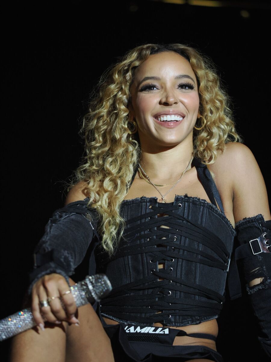 rosalia-release__19_