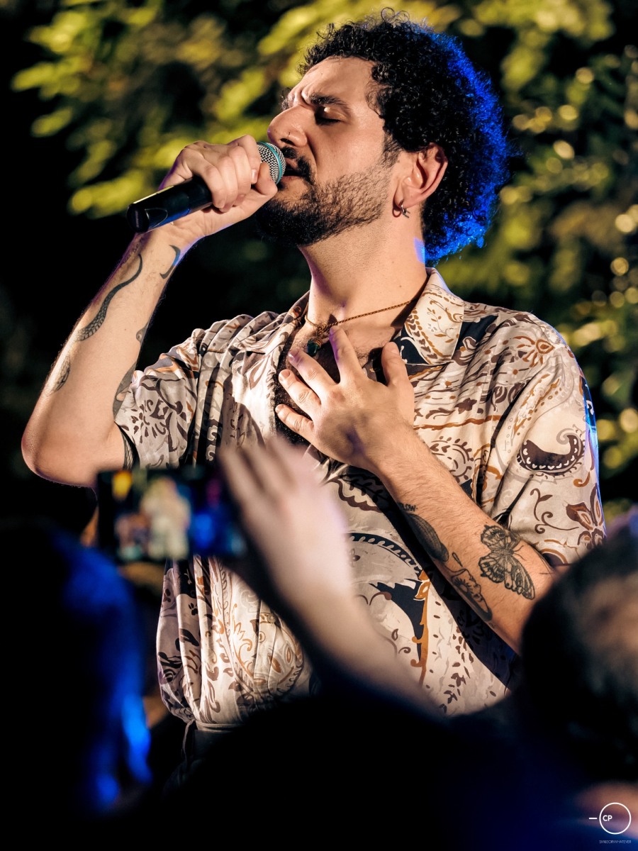 Ο Γιάννης Μαργάρης στην Πλατεία Δεξαμενής