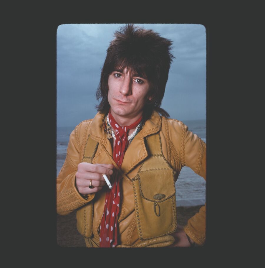 Η επανέκδοση του Black and Blue φέρνει νέες μίξεις, ακυκλοφόρητες ηχογραφήσεις και σπάνιο υλικό από την πιο καθοριστική εποχή των Rolling Stones