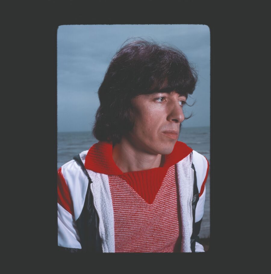 Η επανέκδοση του Black and Blue φέρνει νέες μίξεις, ακυκλοφόρητες ηχογραφήσεις και σπάνιο υλικό από την πιο καθοριστική εποχή των Rolling Stones