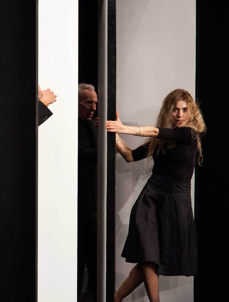 «Νόρα» με τους Σοφία Χιλλ, Τάσο Δήμα, Αντώνη Μυριαγκό © Κατερίνα Τζιγκοτζίδου