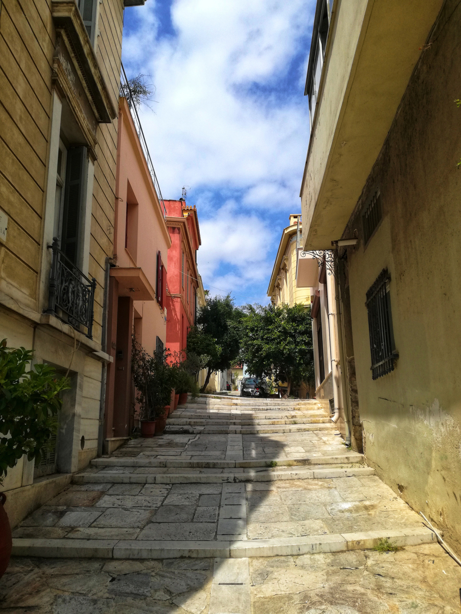 Οδός Ραγκαβά, Πλάκα