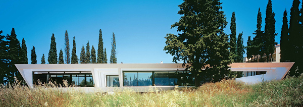 Άρης Ζαμπίκος