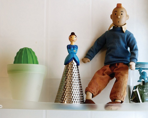 Ο άλλος αγαπημένος ήρωας, Τεν-Τεν Στο σπίτι ενός λάτρη των Σούπερ Ηρώων