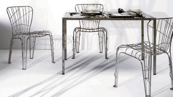  Το ντιζάιν και η αβάσταχτη ελαφρότητα του μετάλλου.