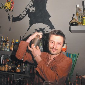 Γιάννης Κοροβέσης • Nouvelle Vague Η βιτρίνα της πόλης