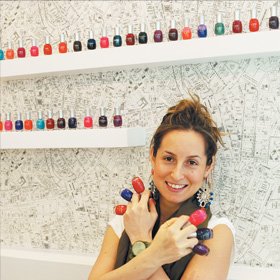 Μαρία Μαΐλλη • Fairy Nails Η βιτρίνα της πόλης