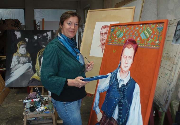 Pascaline Bossu, Στιγμιότυπα από την Ελλάδα