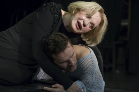 Ο κορυφαίος σκηνοθέτης Ρίμας Τούμινας σκηνοθετεί Οιδίποδα Τύραννο στην Επίδαυρο 