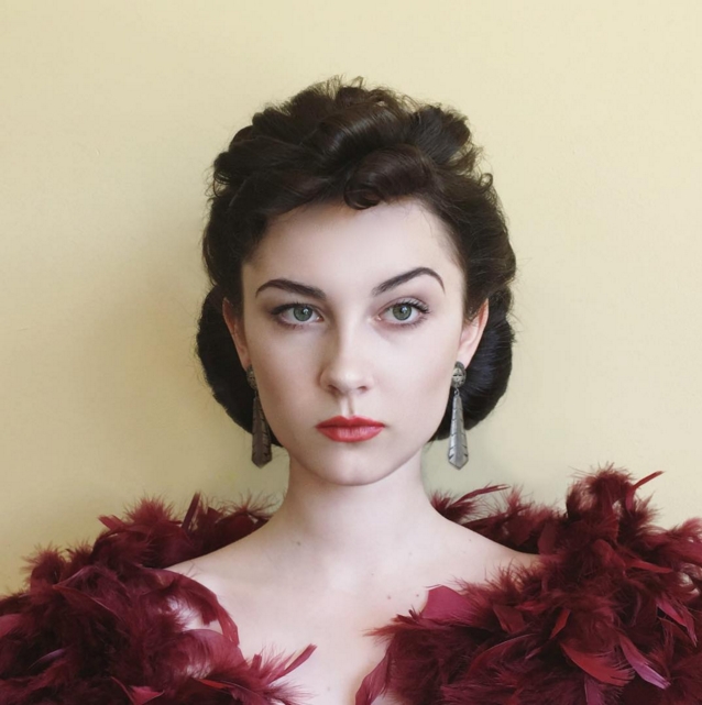 Μία 17χρονη στο Instagram μεταμορφώνεται σε vintage ντίβες