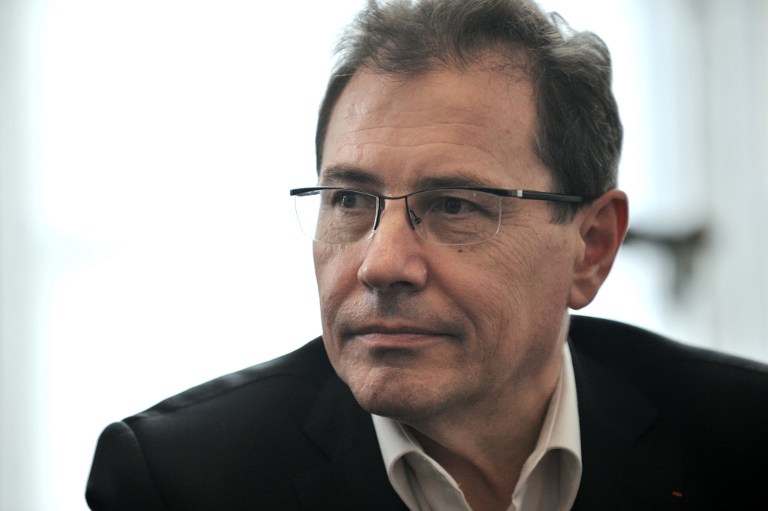  Ευρωβουλευτής και αντιπρόεδρος κόμματος συνελήφθη ενώ αυνανιζόταν σε κατάστημα