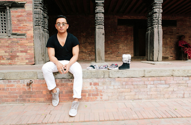 Η TOMS ενώνει δυνάμεις με τον ταλαντούχο σχεδιαστή μόδας Prabal Gurung σε μια limited συλλογή εμπνευσμένη από τη γενέτειρα και πηγή έμπνευσής του, το Νεπάλ.