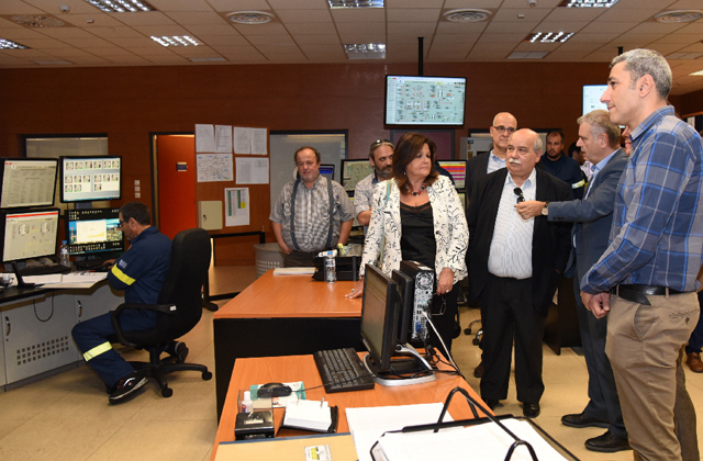 Επίσκεψη Αντιπροσωπείας της Βουλής, με επικεφαλής τον Νίκο Βούτση, στα Διυλιστήρια Ασπροπύργου και Ελευσίνας των ΕΛΠΕ Επίσκεψη Αντιπροσωπείας της Βουλής, με επικεφαλής τον Νίκο Βούτση, στα Διυλιστήρια Ασπροπύργου και Ελευσίνας των ΕΛΠΕ