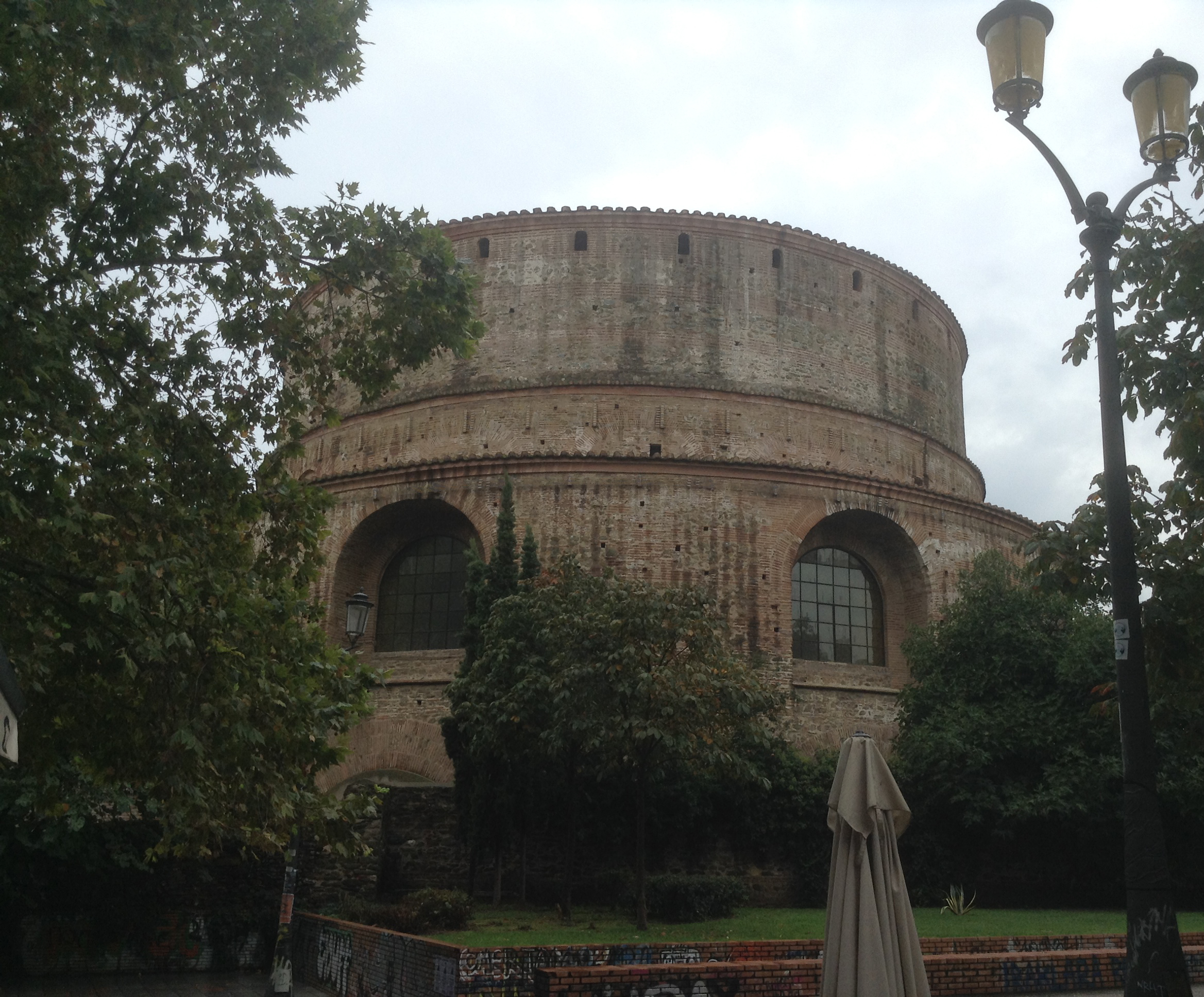 Πάμε πλατεία;