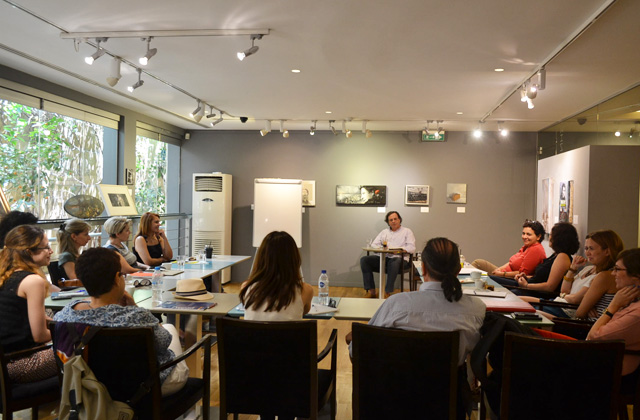 Ο επιμελητής εκδόσεων Δημήτρης Θάνας μας εξηγεί τι είναι το Εργαστήριο Διόρθωσης-Επιμέλειας κειμένων στον IANO Ο επιμελητής εκδόσεων Δημήτρης Θάνας μας εξηγεί τι είναι το Εργαστήριο Διόρθωσης-Επιμέλειας κειμένων στον IANO