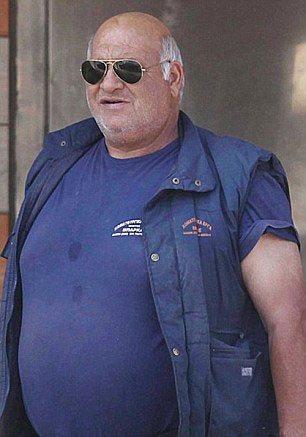 Ο Κωνταντίνος (Ντίνος) Μπάρκας