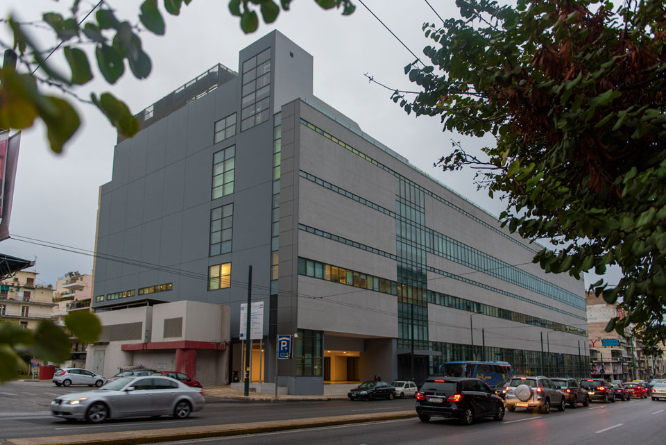 Θα είναι το ΕΜΣΤ το ελληνικό Μπομπούρ; Θα είναι το ΕΜΣΤ το ελληνικό Μπομπούρ;