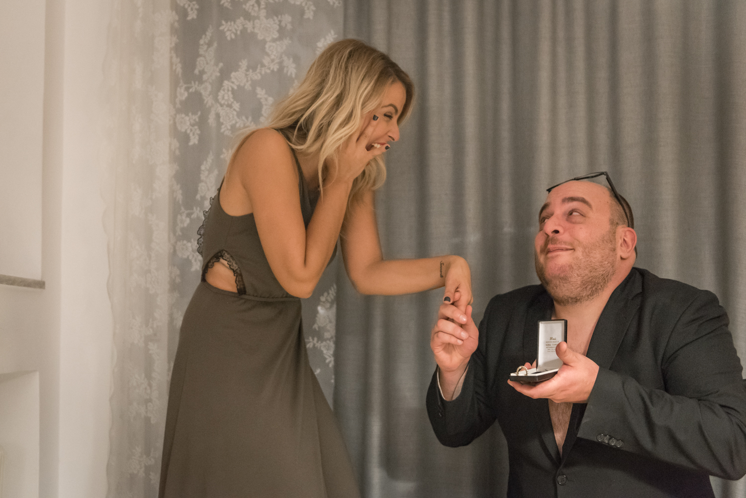  Σε καμία περίπτωση, μην υποσχεθείς μ@#$%!ς.