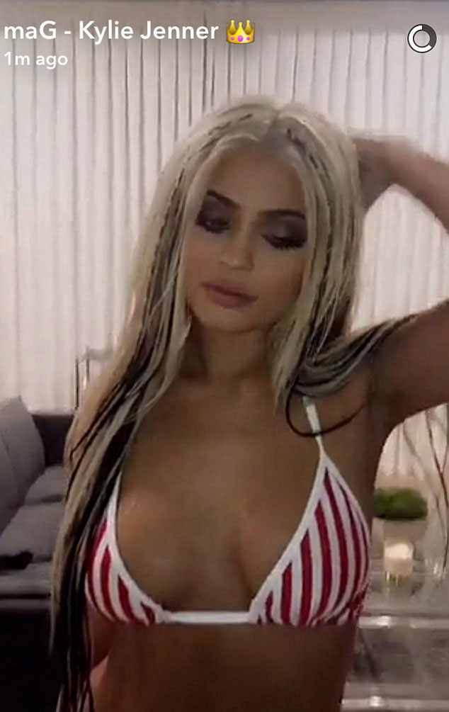  Ντύθηκε Αγκιλέρα, αλλά χωρίς τη λάσπη