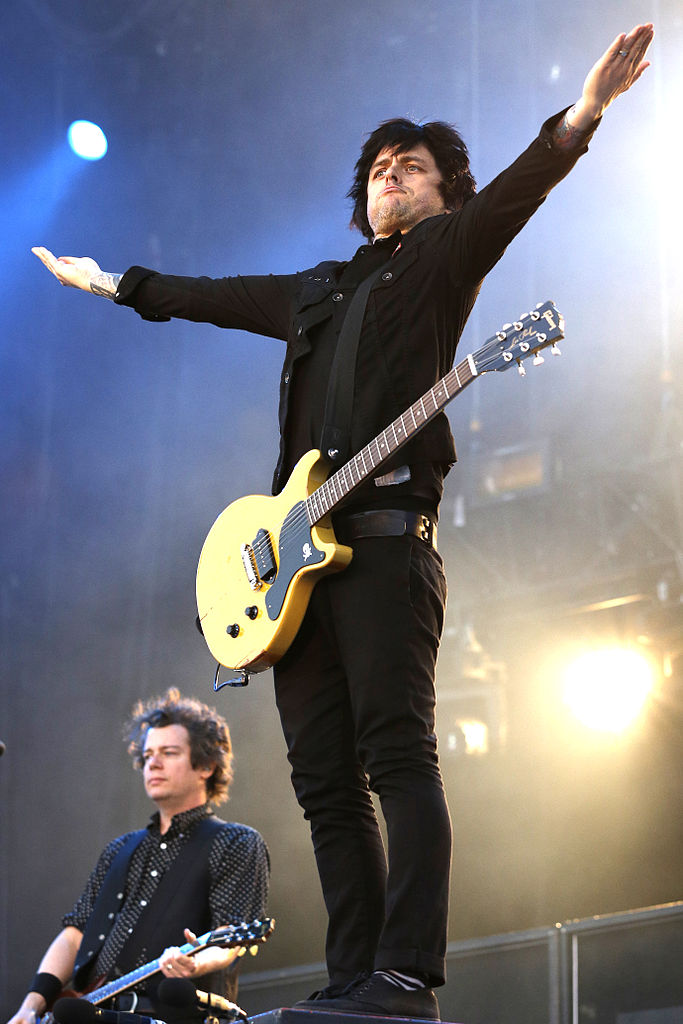 Διάσημοι που βάζουν το B στο LGBT! Διάσημοι που βάζουν το B στο LGBT!