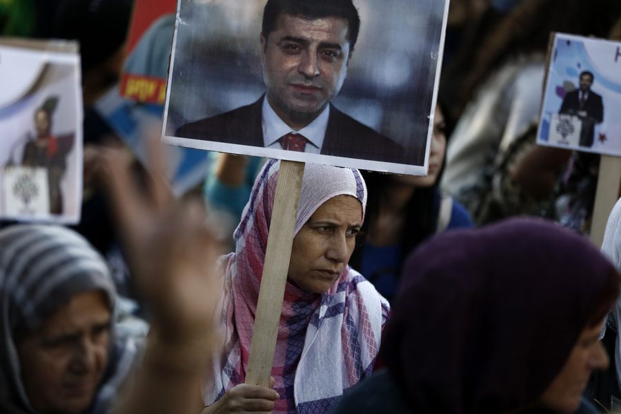  Πορεία - διαμαρτυρία Κούρδων κατά του Ερντογάν στο Σύνταγμα