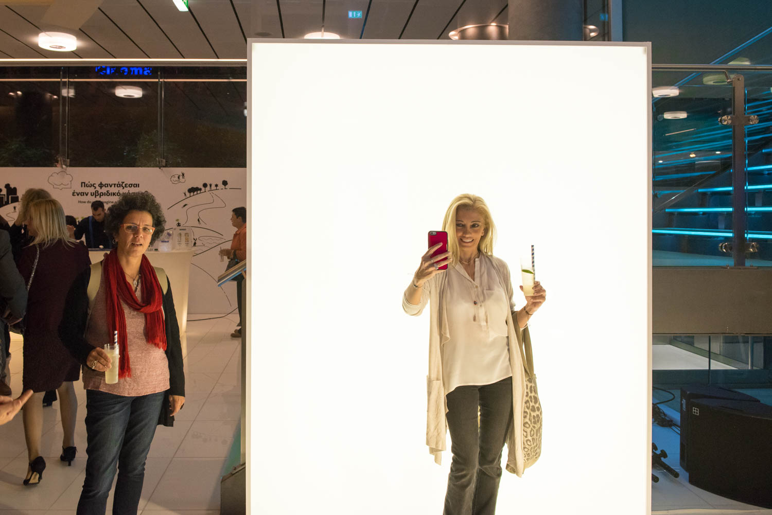 Φωτογραφίες από τη βραδιά των εγκαινίων στη Στέγη Φωτογραφίες από τη βραδιά των εγκαινίων στη Στέγη