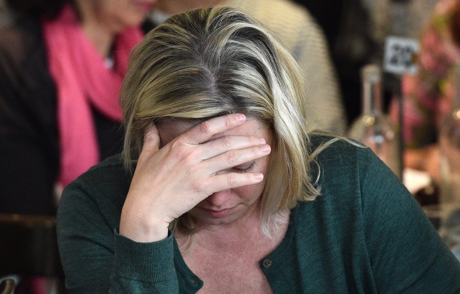 Δάκρυα και απόγνωση για τους υποστηρικτές της Χίλαρι Κλίντον