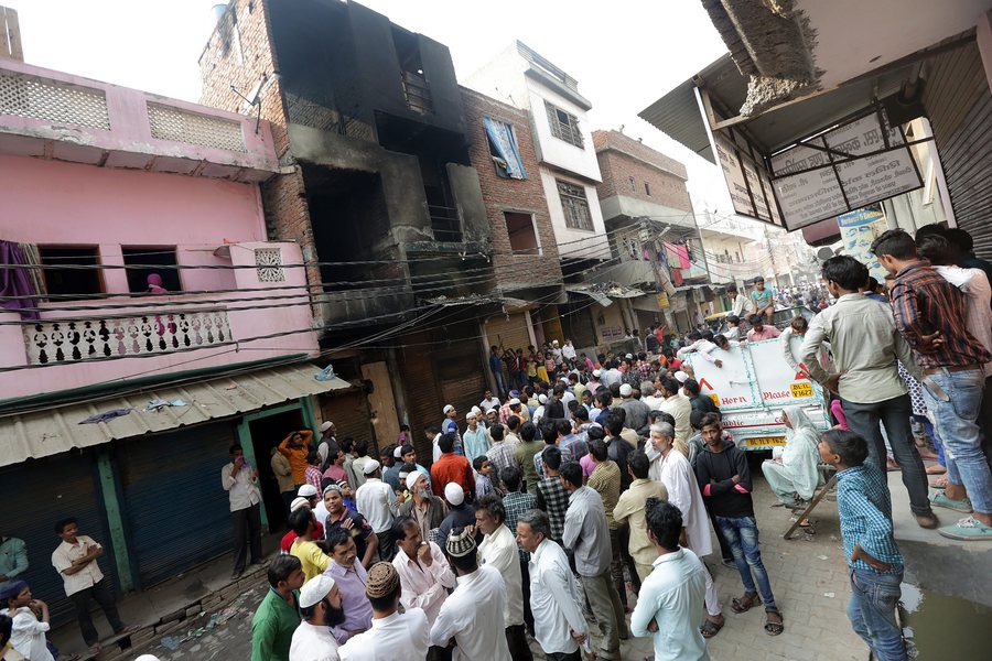 13 εργάτες κάηκαν ζωντανοί σε εργοστάσιο στο Νέο Δελχί