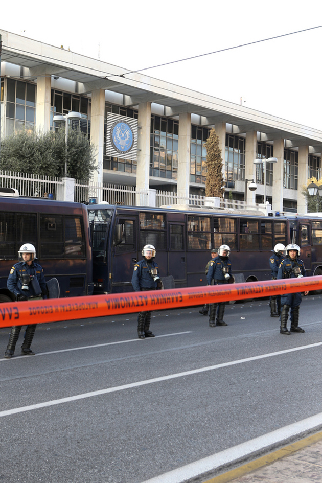 ΕΠΕΤΕΙΟΣ ΕΞΕΓΕΡΣΗΣ ΠΟΛΥΤΕΧΝΕΙΟΥ ΑΜΕΡΙΚΑΝΙΚΗ ΠΡΕΣΒΕΙΑ