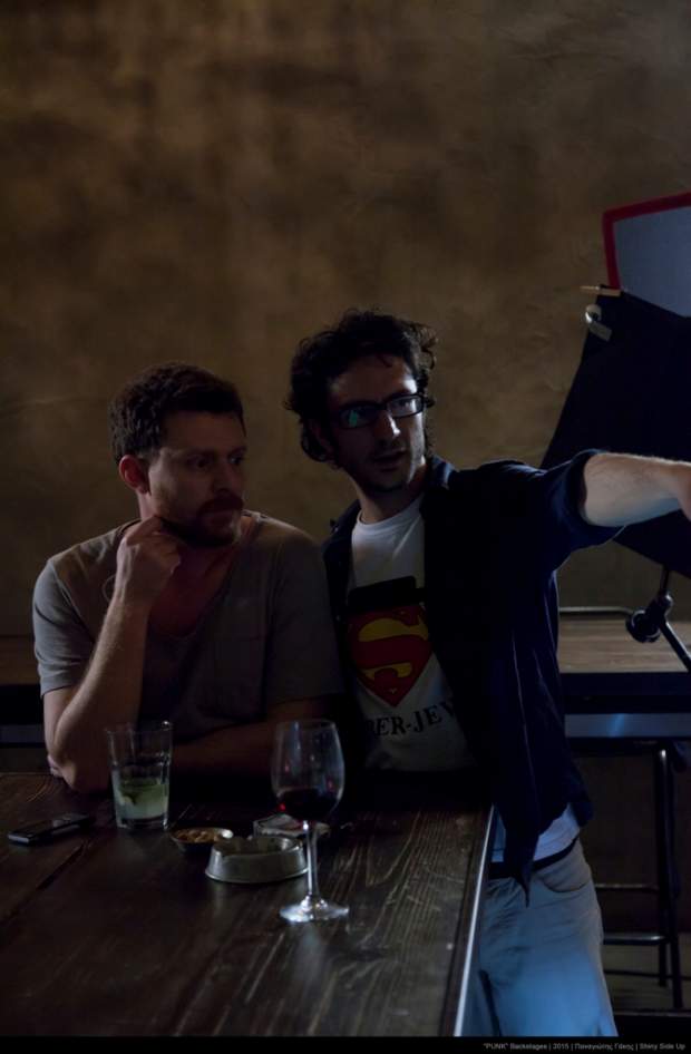 Θανάση Πετρόπουλε, όντως φιλιούνται; Θανάση Πετρόπουλε, όντως φιλιούνται;