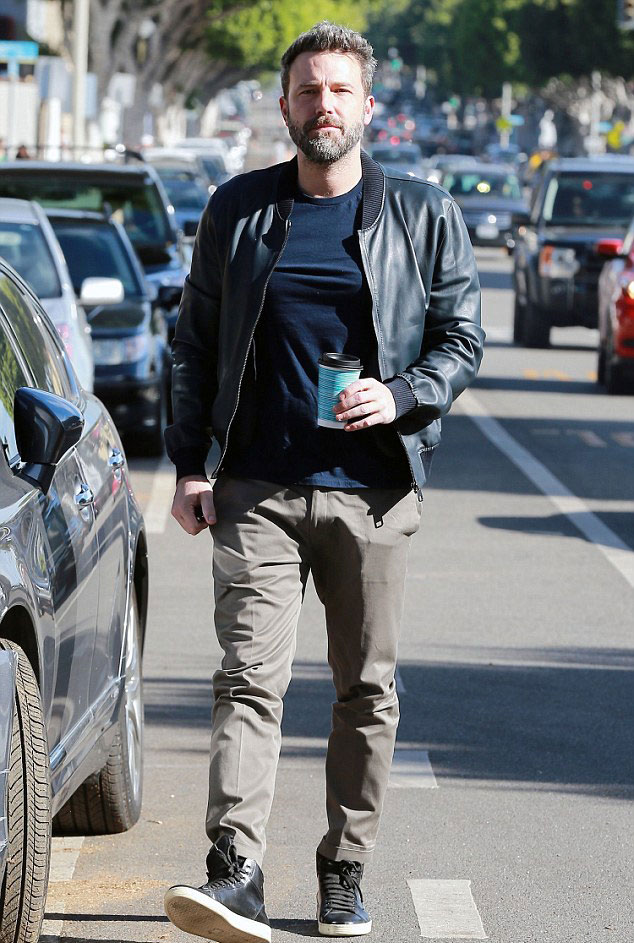  Ξανά μαζί και περιμένουν και τέταρτο παιδί